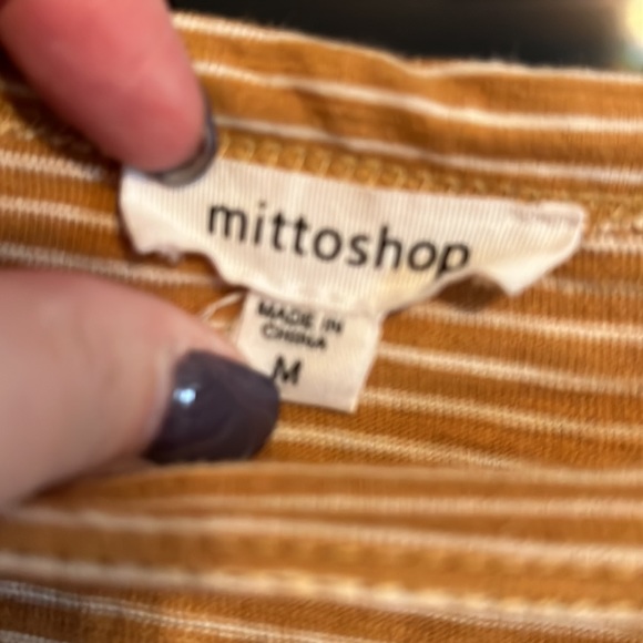 Cute Ripped tee - Picture 3 of 3